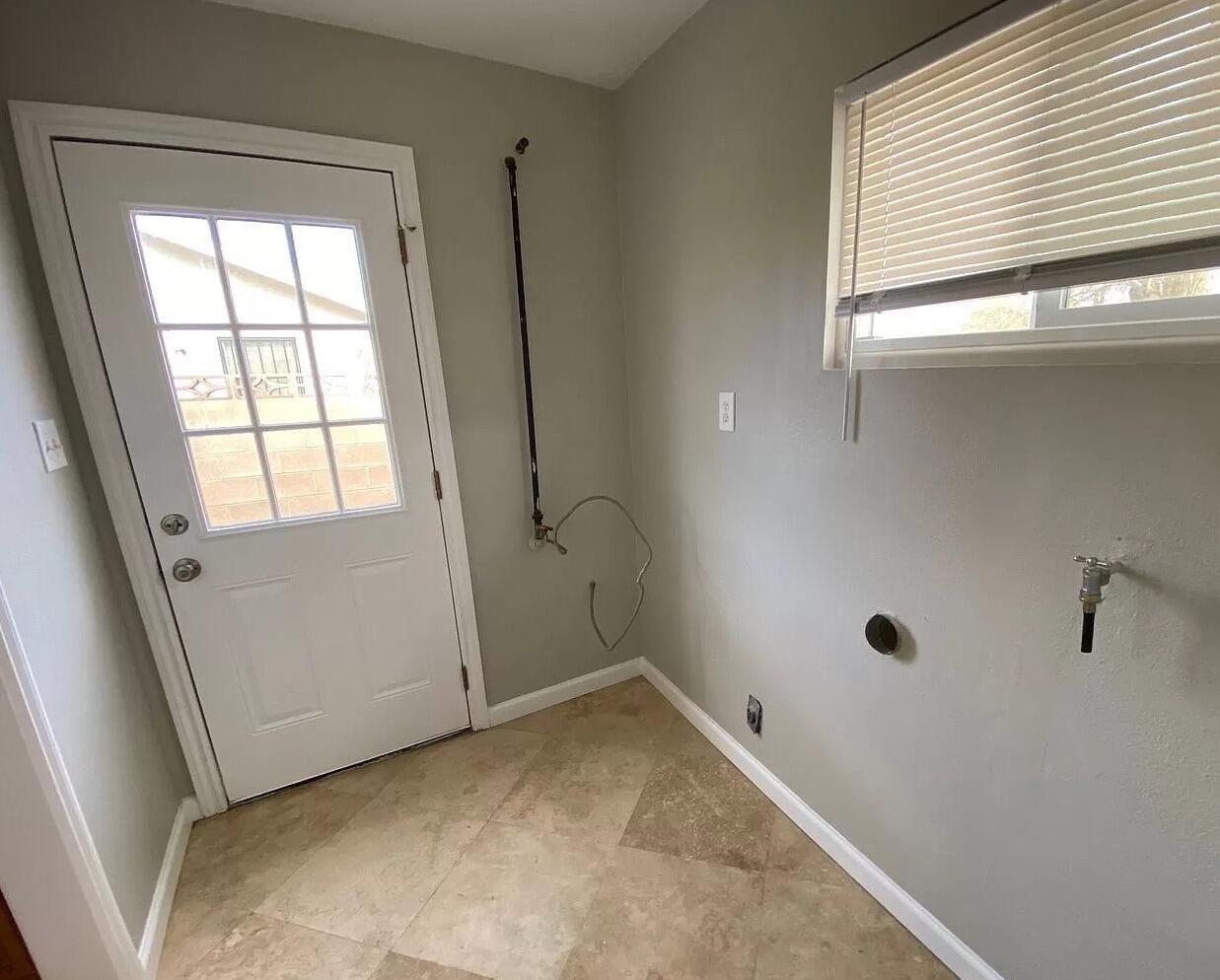 Rodin Ave, Lancaster, CA 93535
