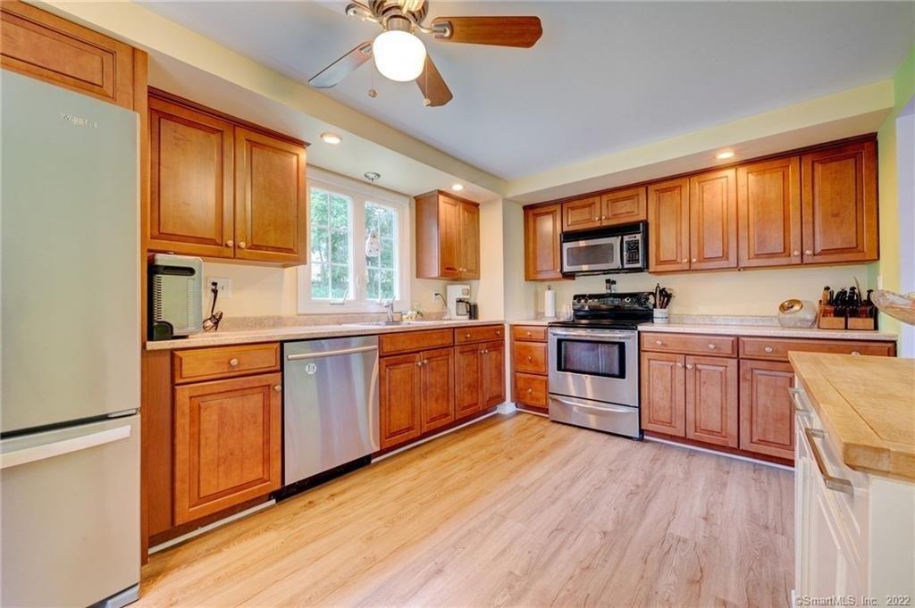 Garden Gate Rd, Southington, CT 06489