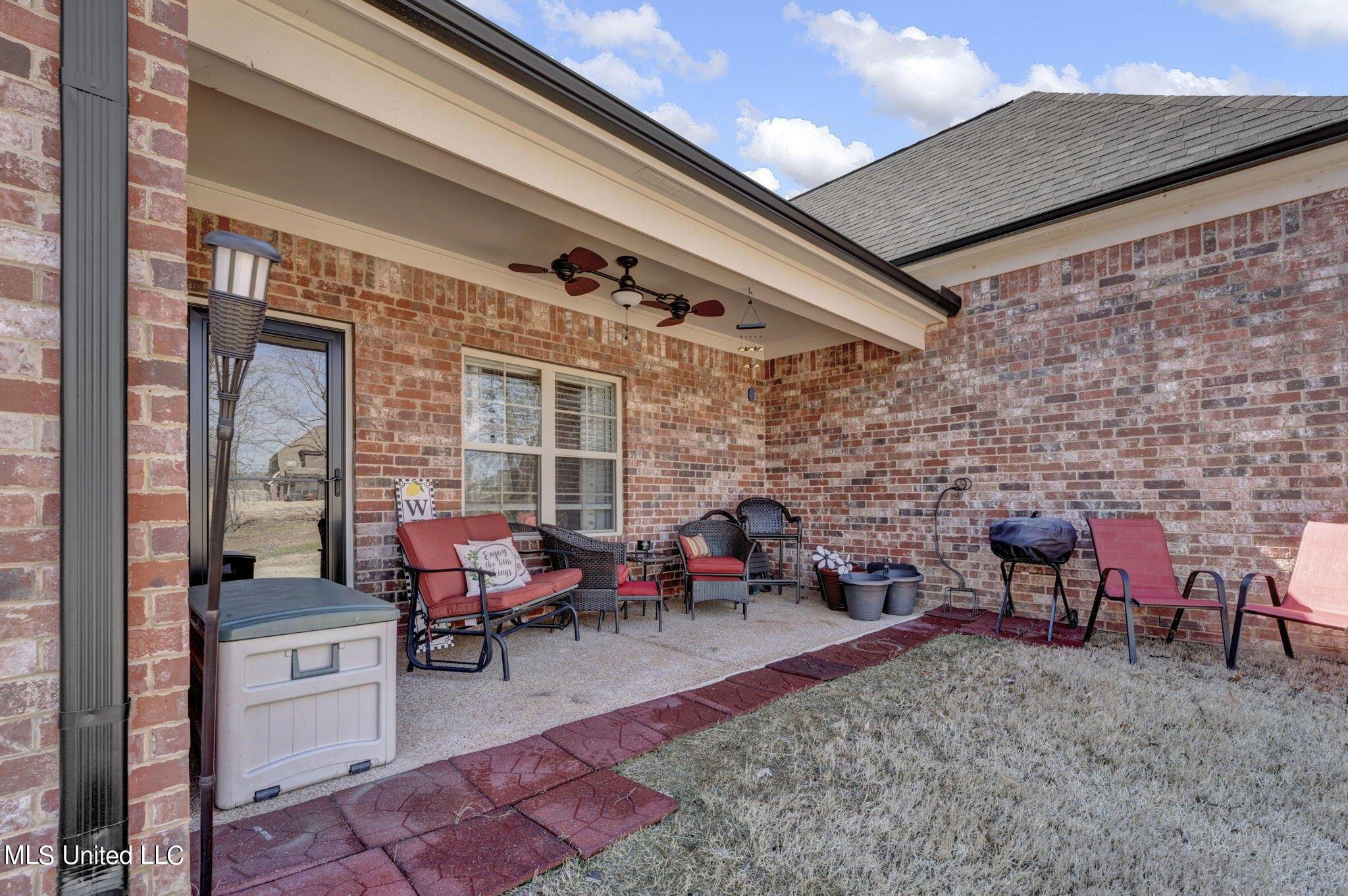 Washington Woods Rd, Southaven, MS 38672