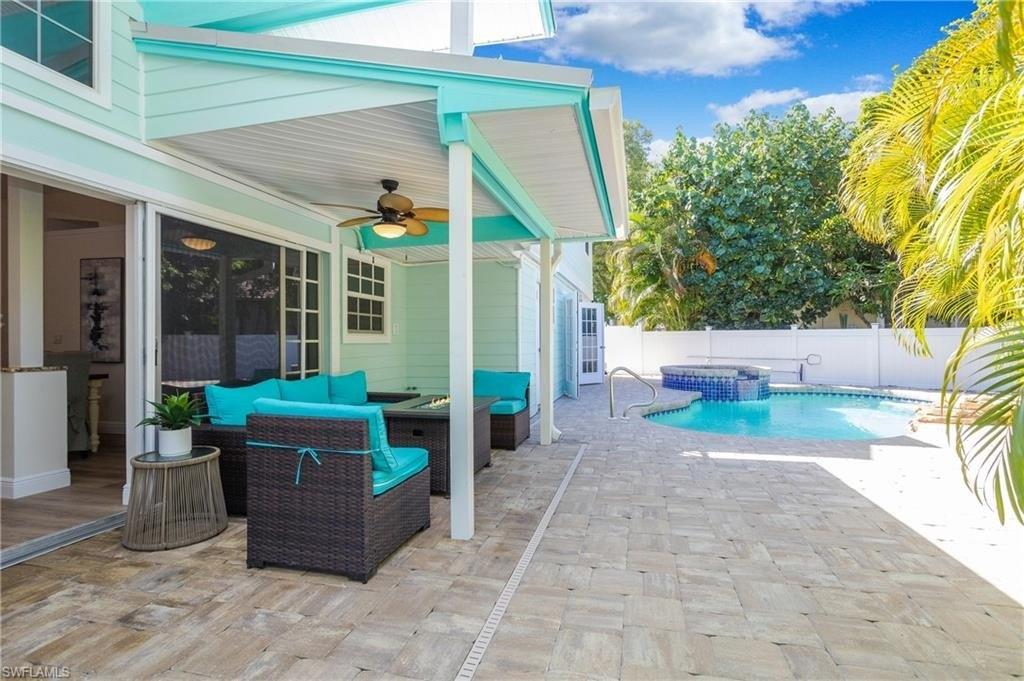 14th Ave N, Naples, FL 34102