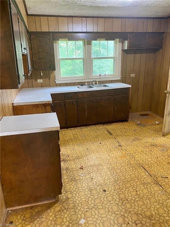 Windy Ridge Rd, North Wilkesboro, NC 28659