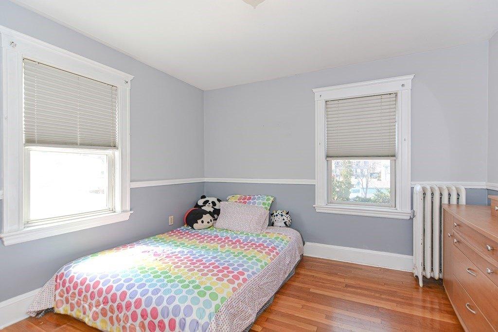 Robertson St, Quincy, MA 02169