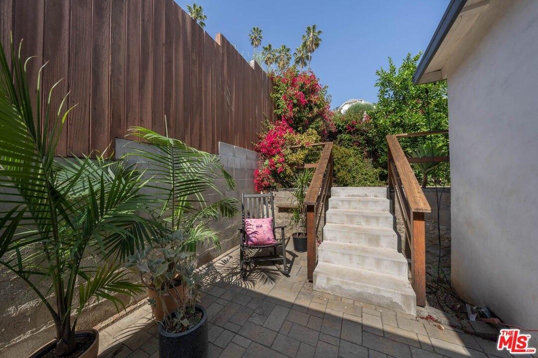 Fisher St, Los Angeles, CA 90042