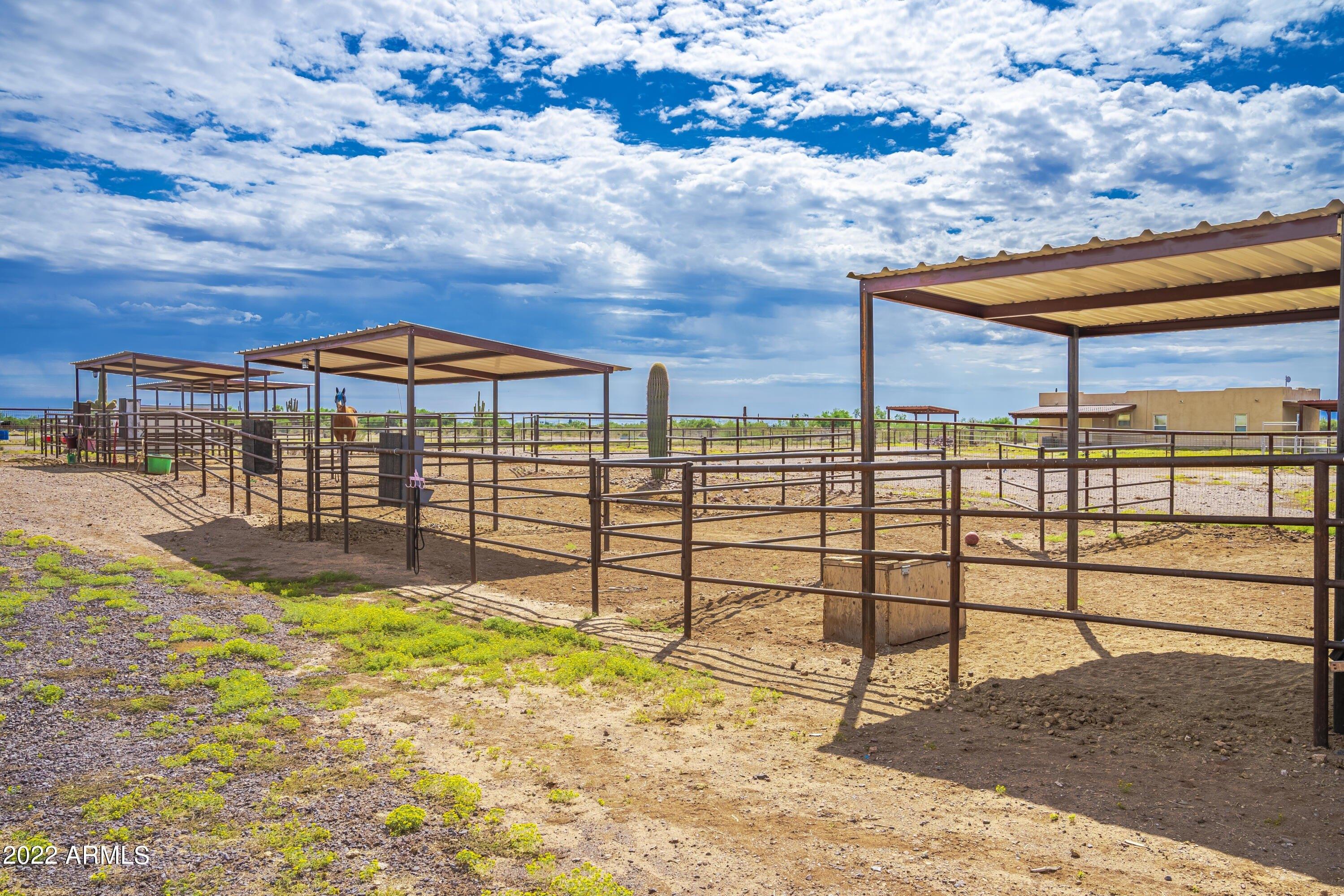 N 251st Ave, Morristown, AZ 85342