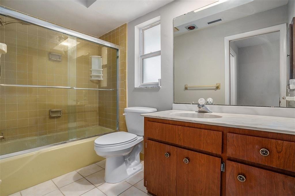Antigua Dr, Seminole, FL 33776