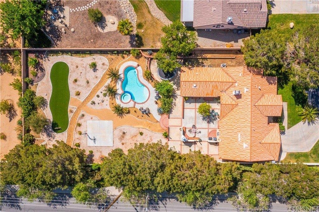 Estates Ln, Palmdale, CA 93551