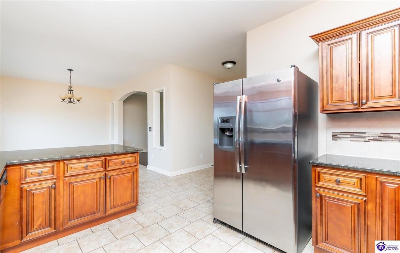 Sangria Dr, Vine Grove, KY 40175
