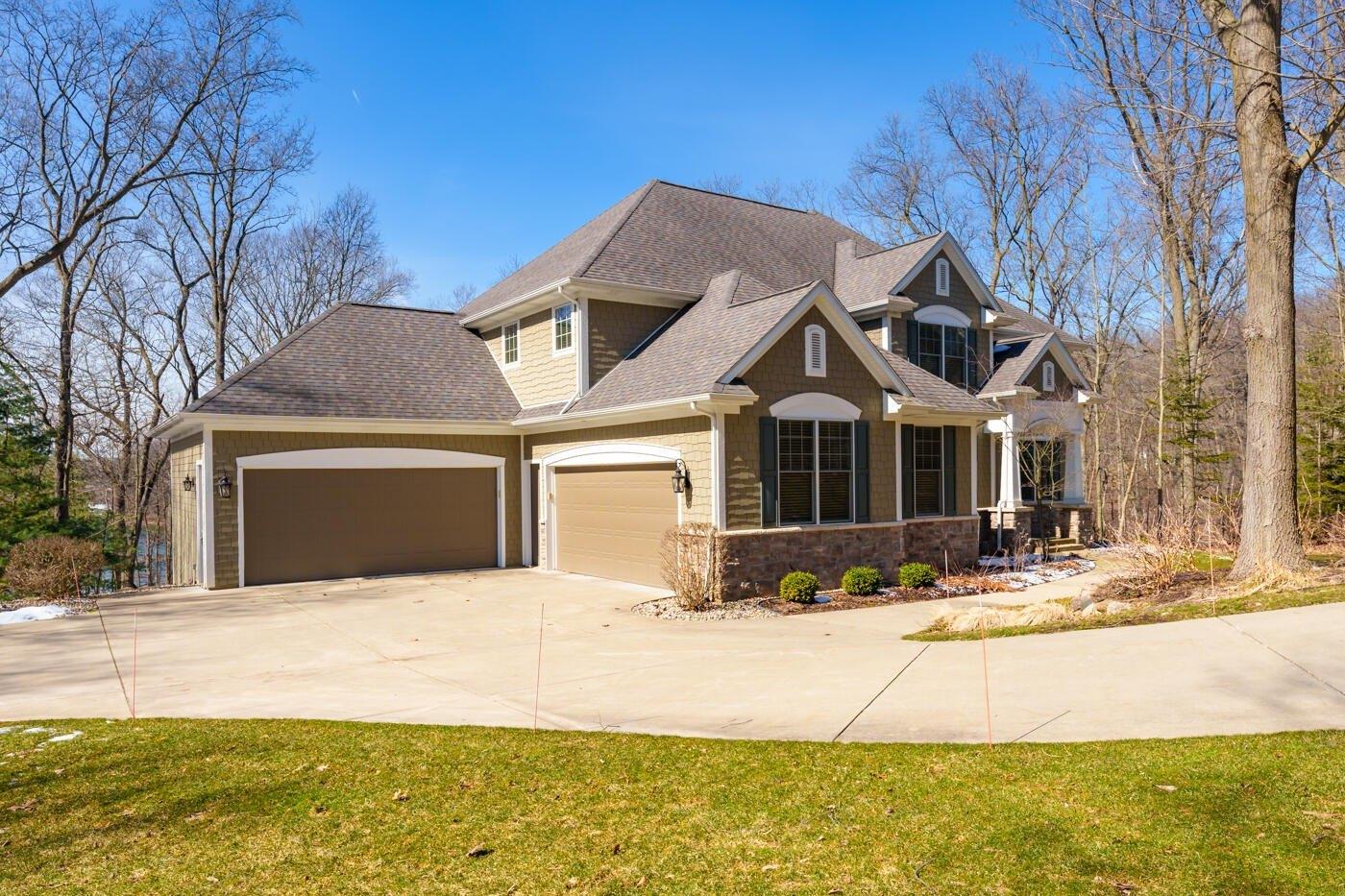E Bay Ln, Richland, MI 49083
