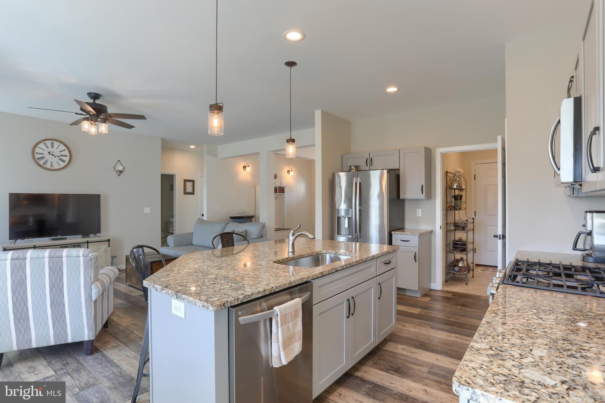 Orchid Cir, Lebanon, PA 17046