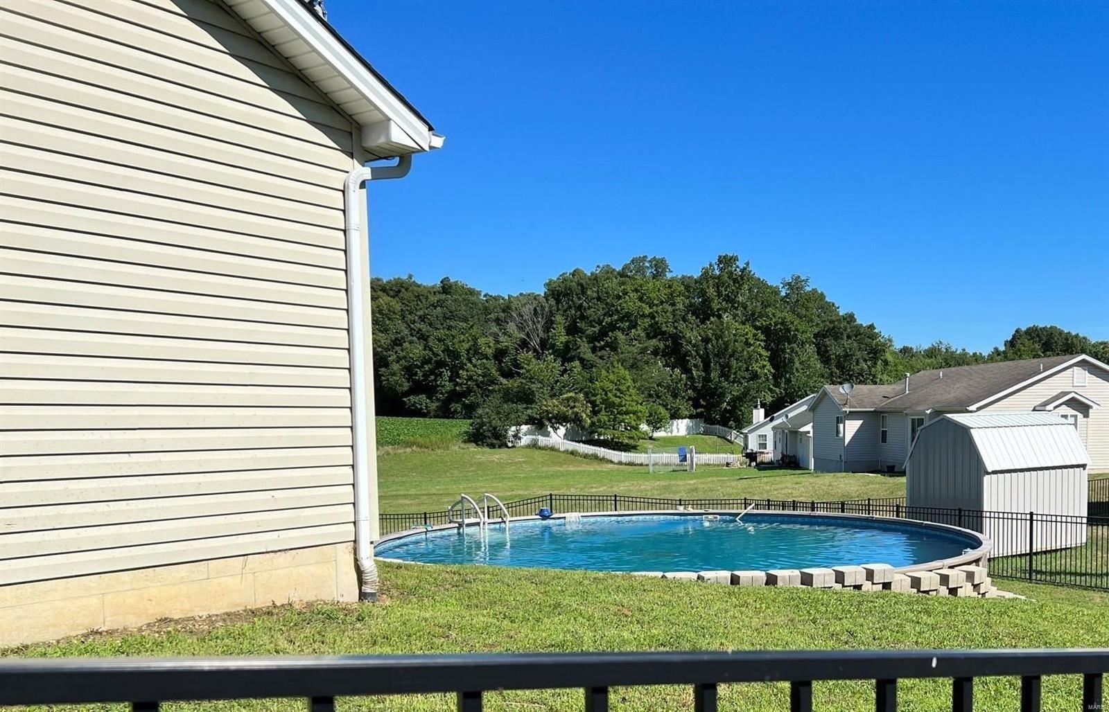 Sandra Way, Winfield, MO 63389