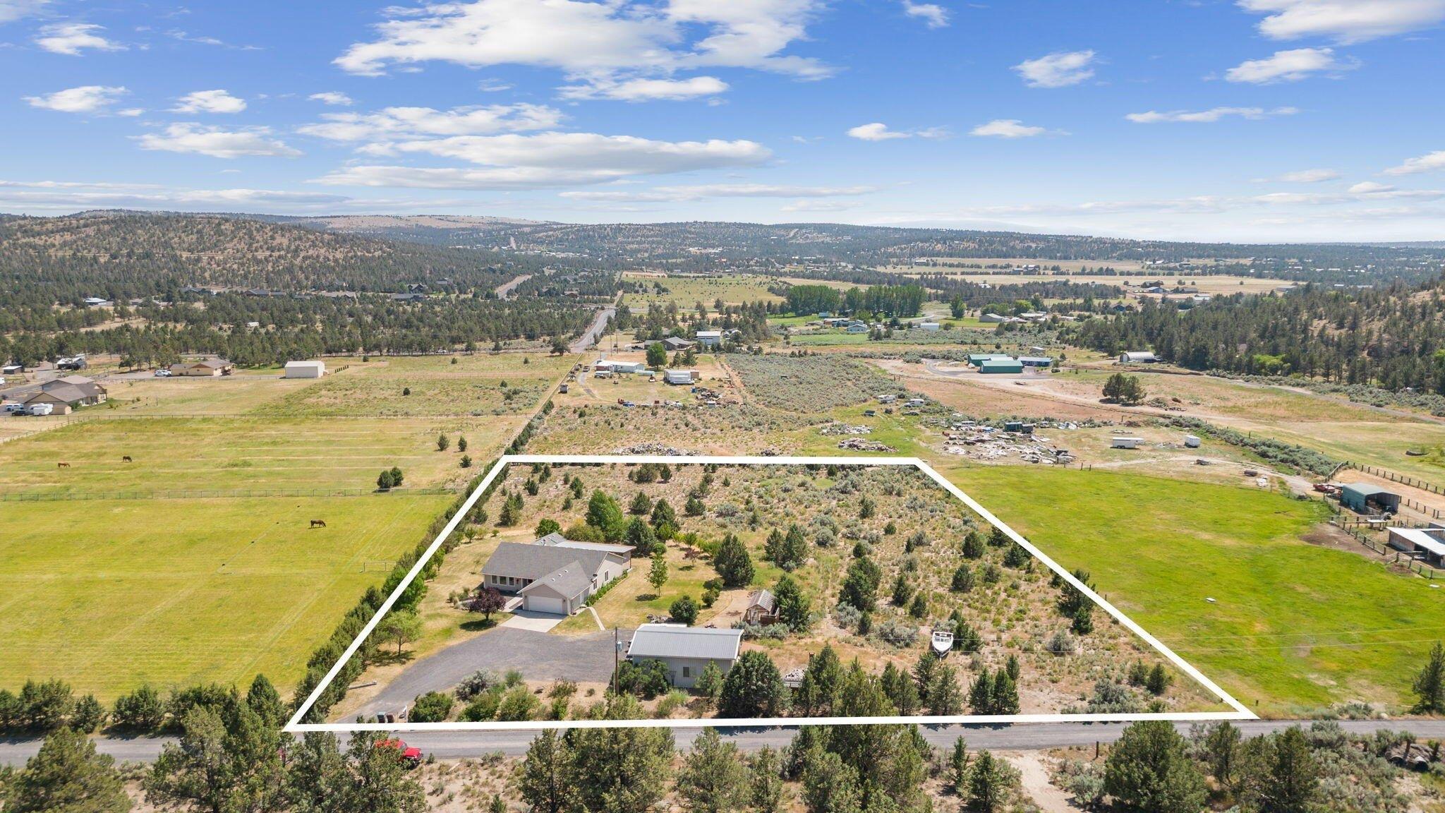 Se Meadowlark Ln, Prineville, OR 97754