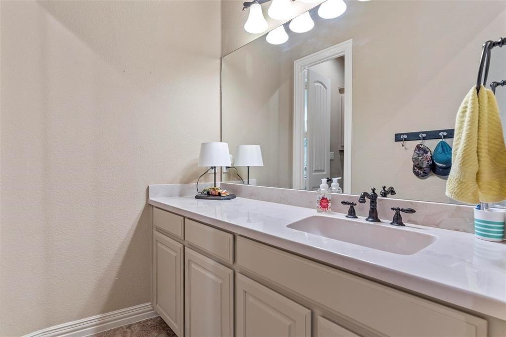 Enchanted Acres Dr, Burleson, TX 76028