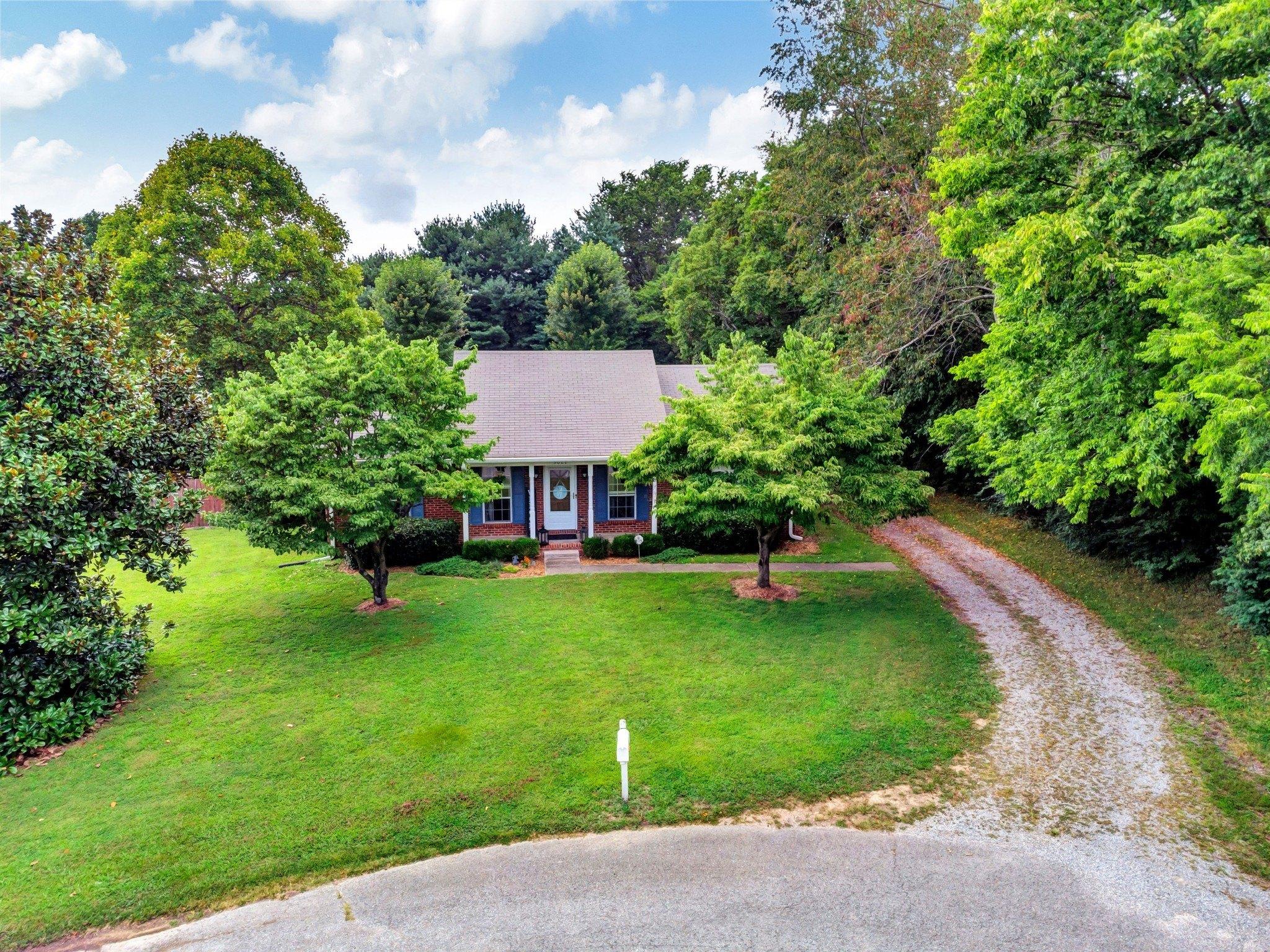 Britney Dr, Greenbrier, TN 37073