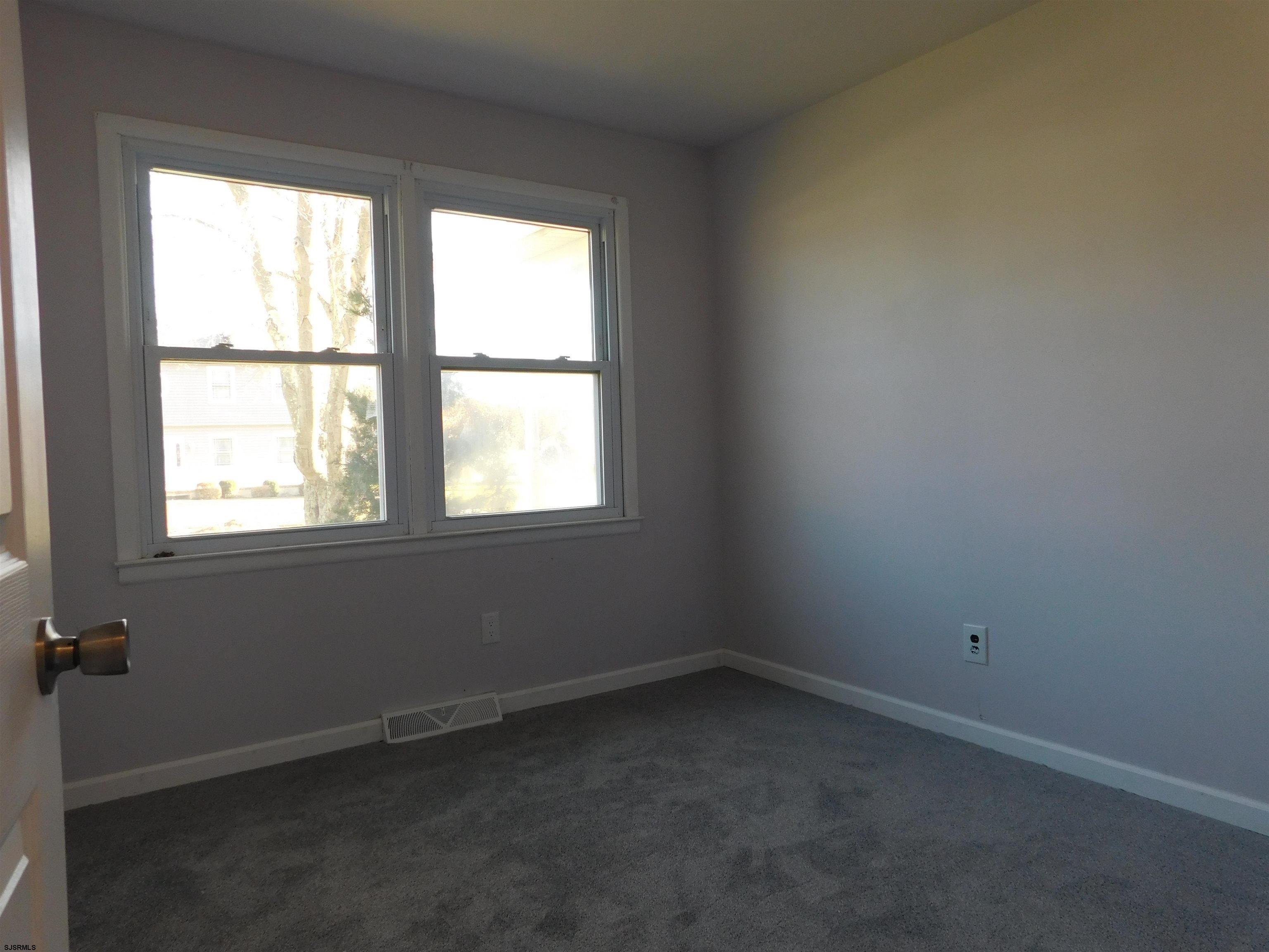 Shadow Ave, Egg Harbor Township, NJ 08234