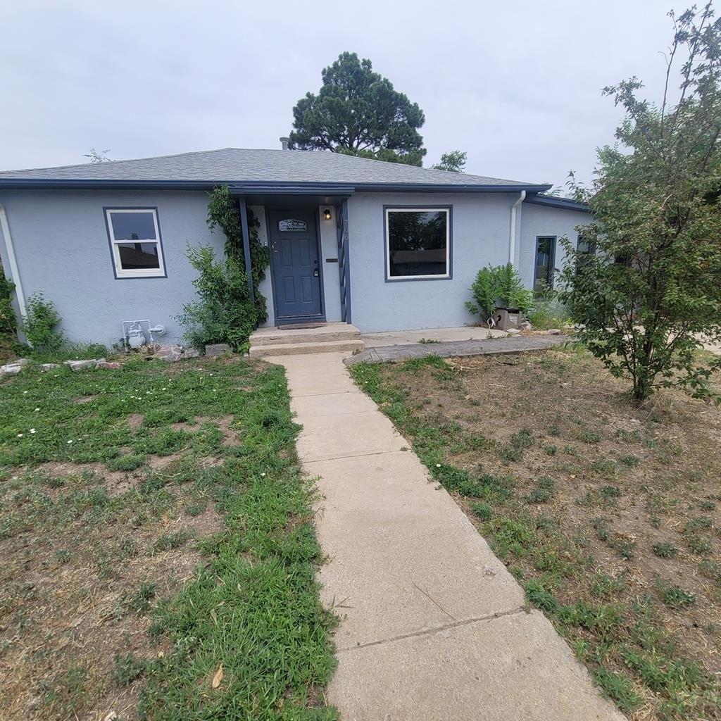 Airlane Ave, Pueblo, CO 81005