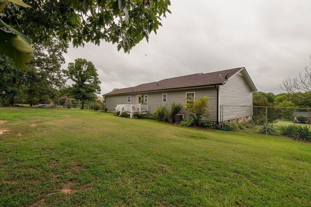 Lanier Dr, Chatsworth, GA 30705
