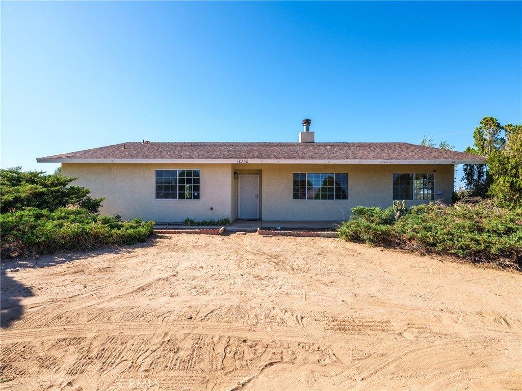 Valencia St, Hesperia, CA 92345