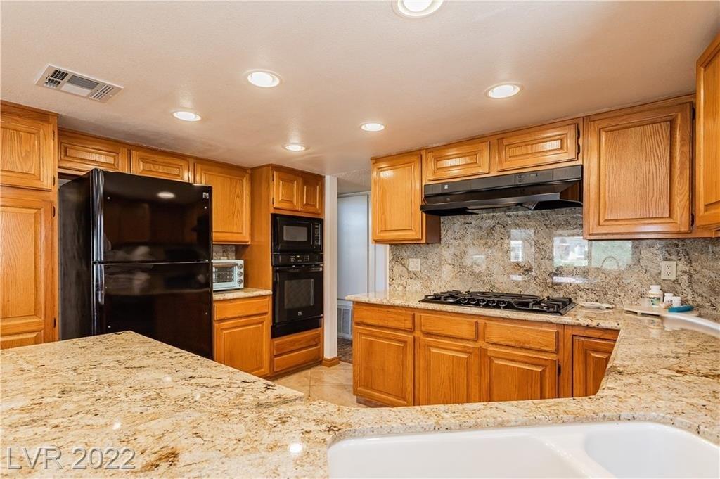 Waterside Cir, Las Vegas, NV 89117