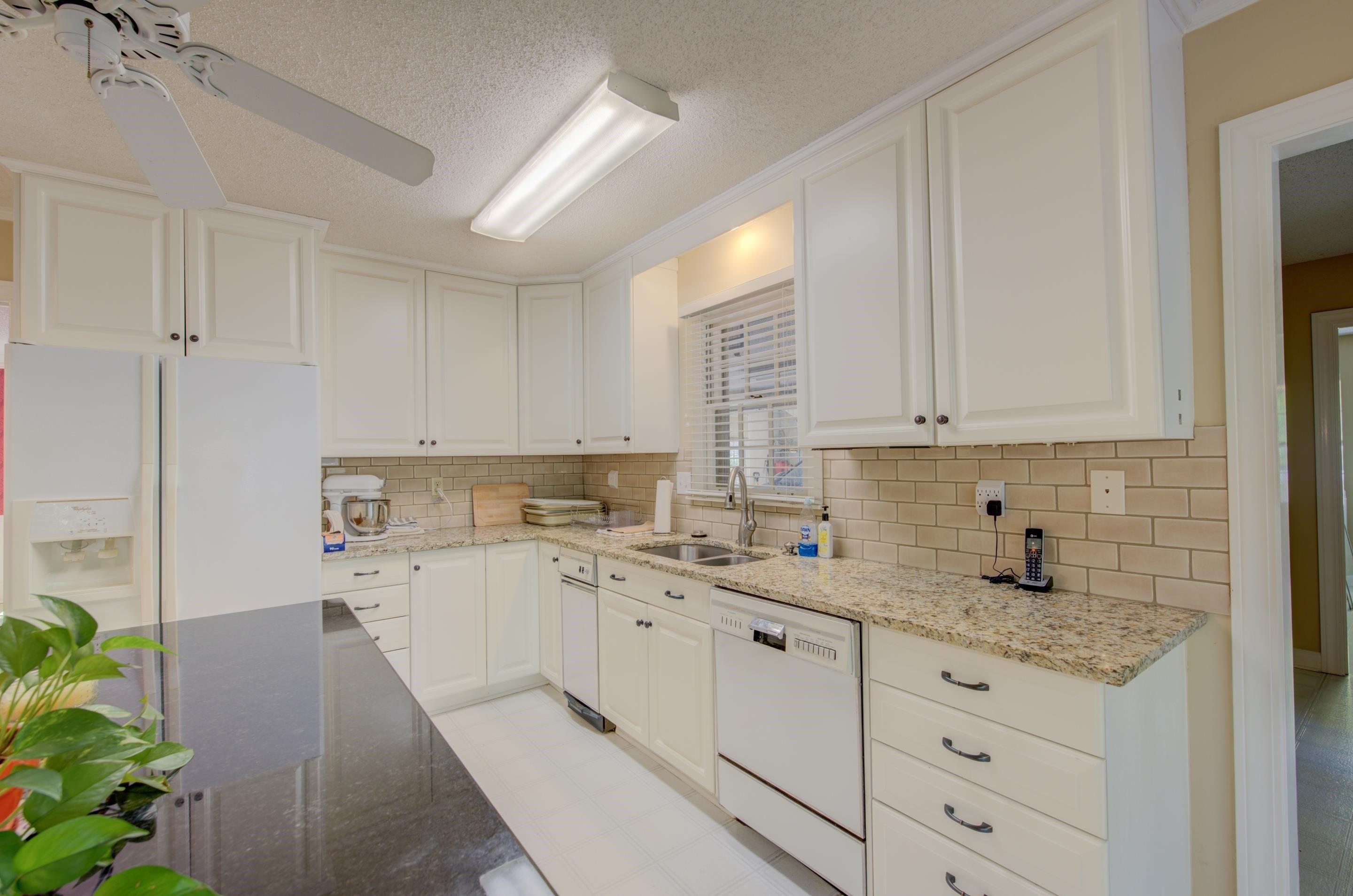 Poplar Pike, Germantown, TN 38138