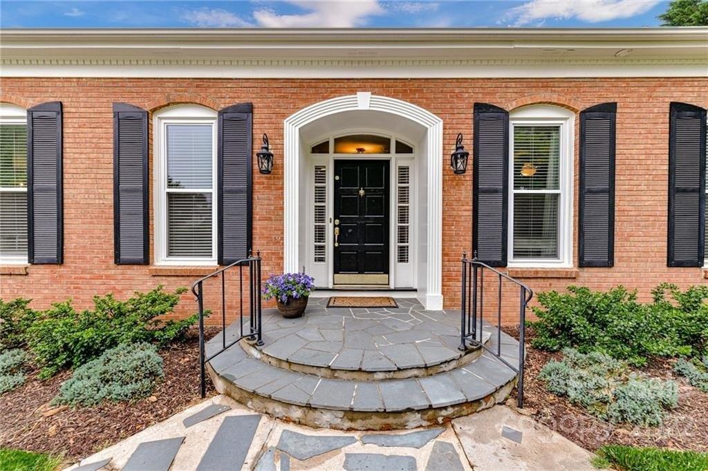 Churchill Rd, Davidson, NC 28036