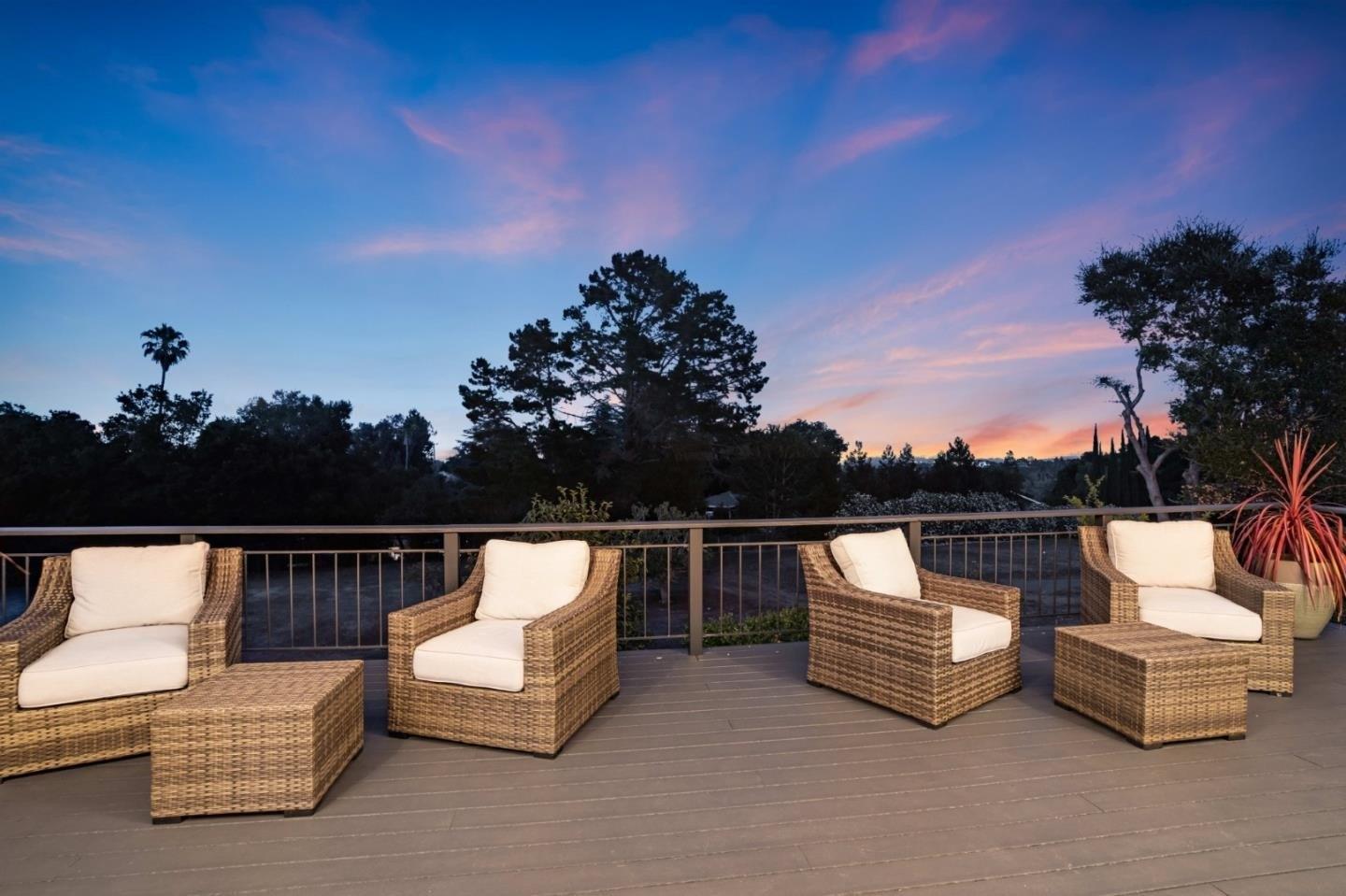 Dawn Ln, Los Altos Hills, CA 94022