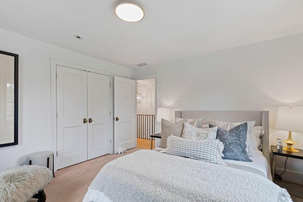 W Lane Ave, Upper Arlington, OH 43221