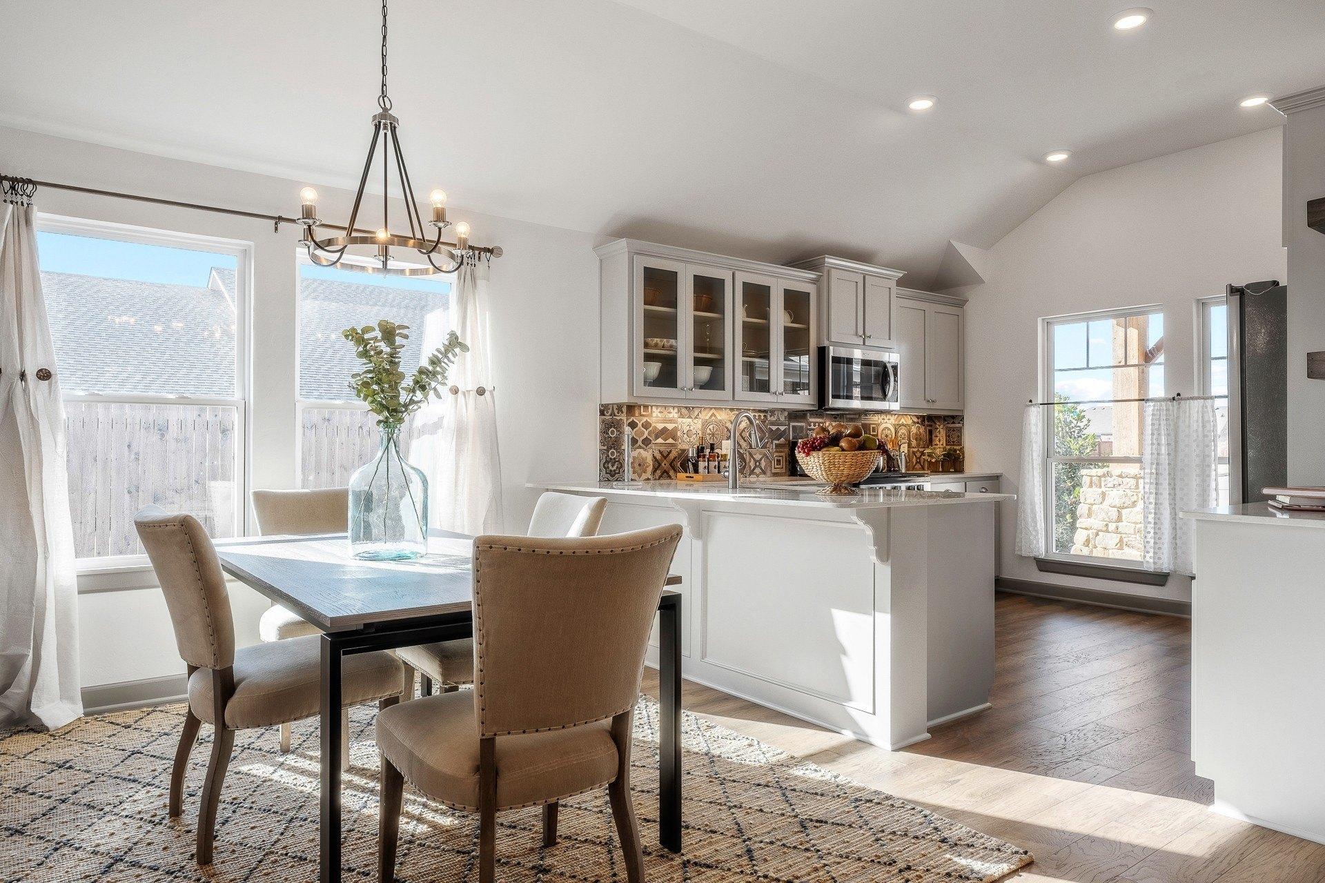 Irish Ln, Yukon, OK 73099