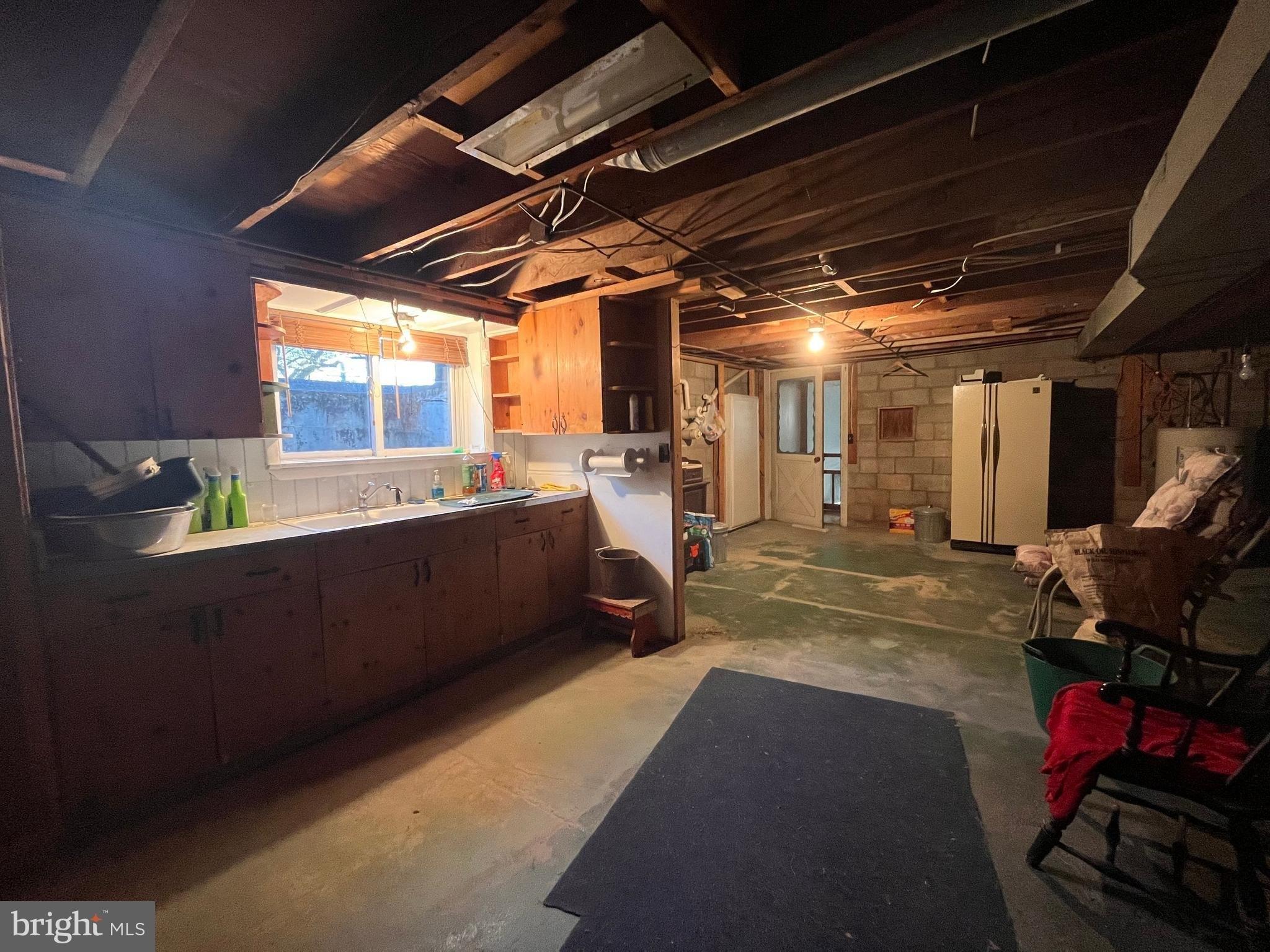 W Swartzville Rd, Reinholds, PA 17569
