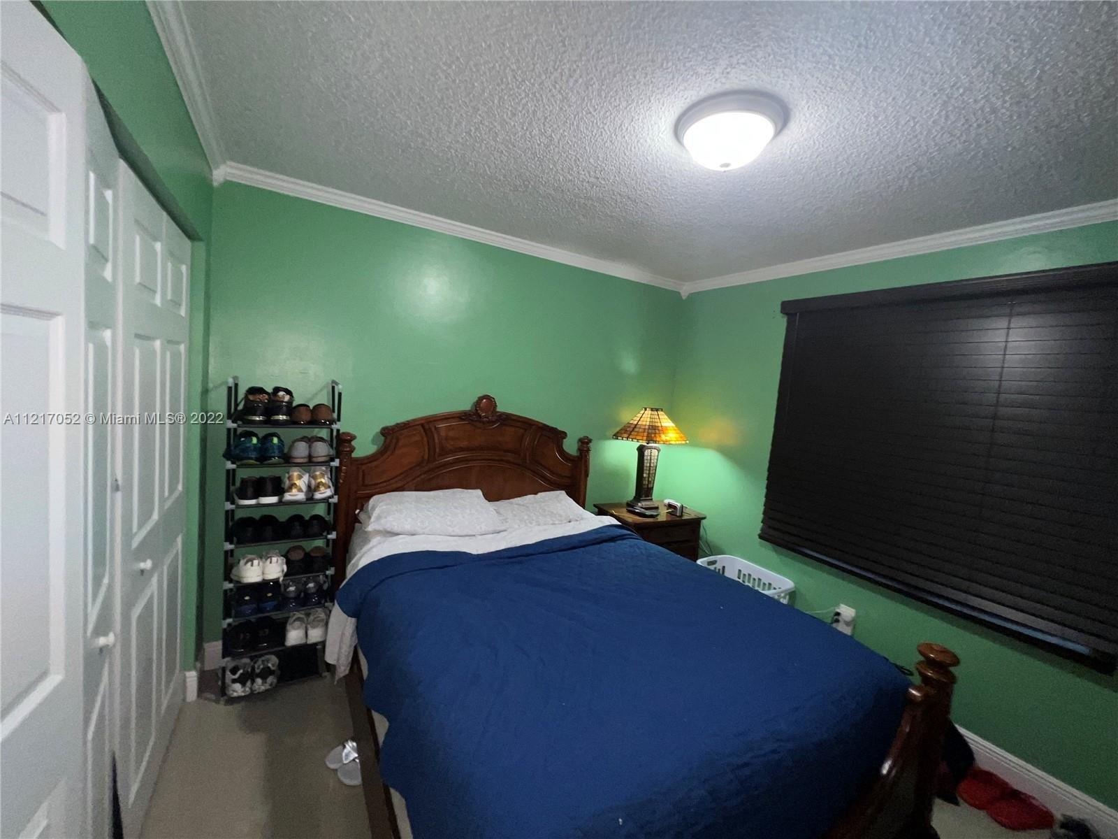 W 20th Ln, Hialeah, FL 33016