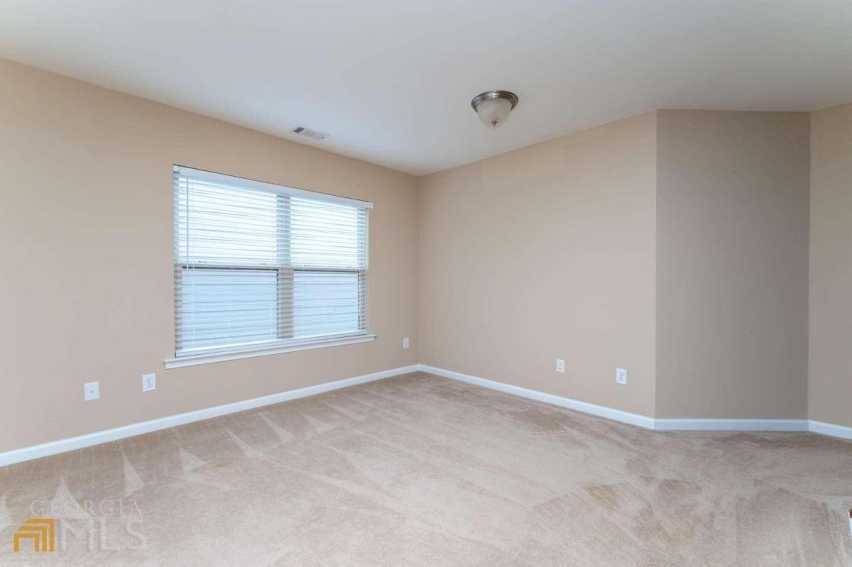 Shaw Dr, Acworth, GA 30102