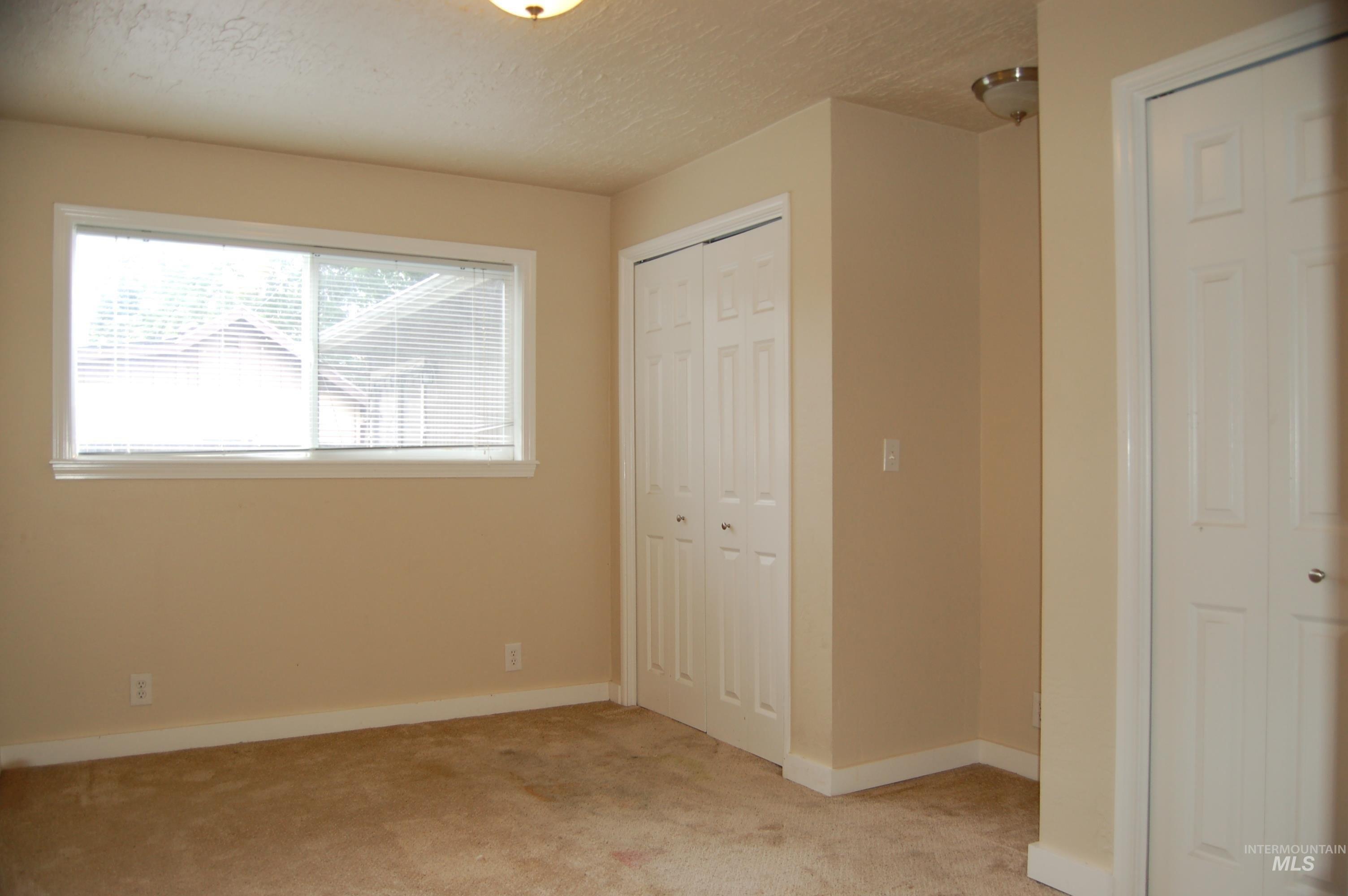 W Stewart Ave, Boise, ID 83702