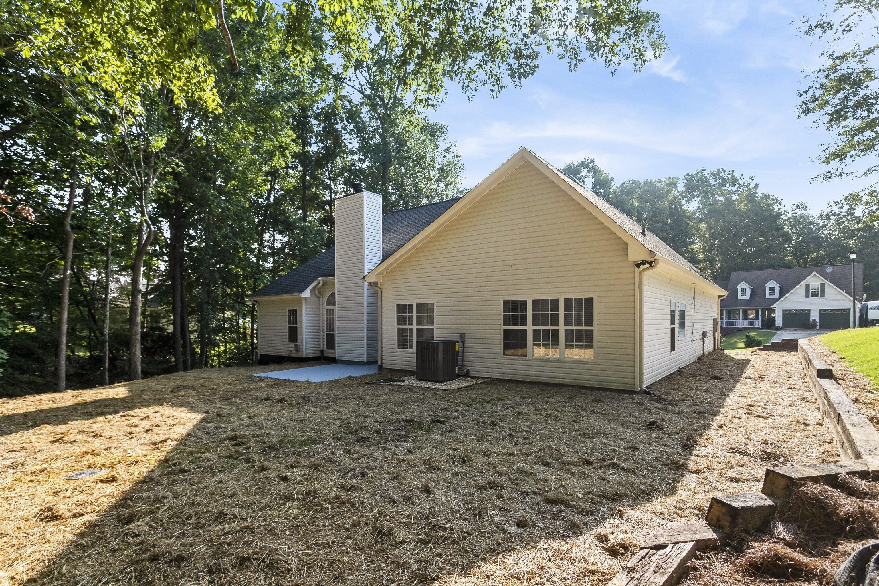 Amsterdam Ln, Flowery Branch, GA 30542