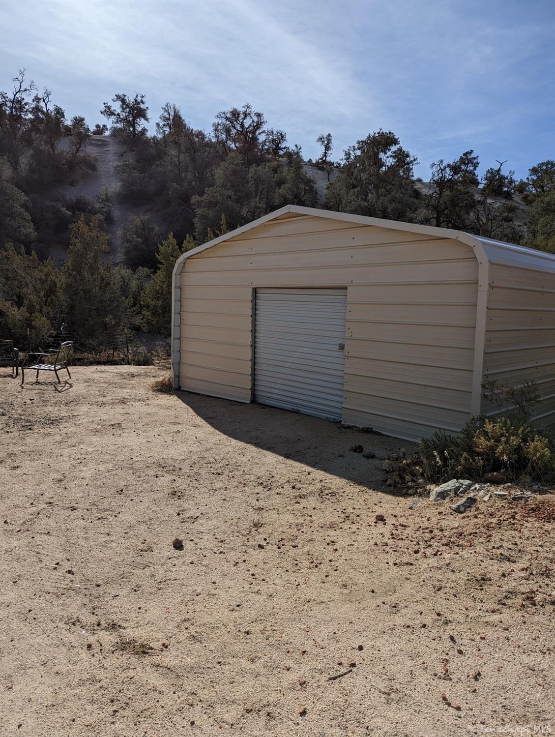 Country Canyon Rd, Tehachapi, CA 93561