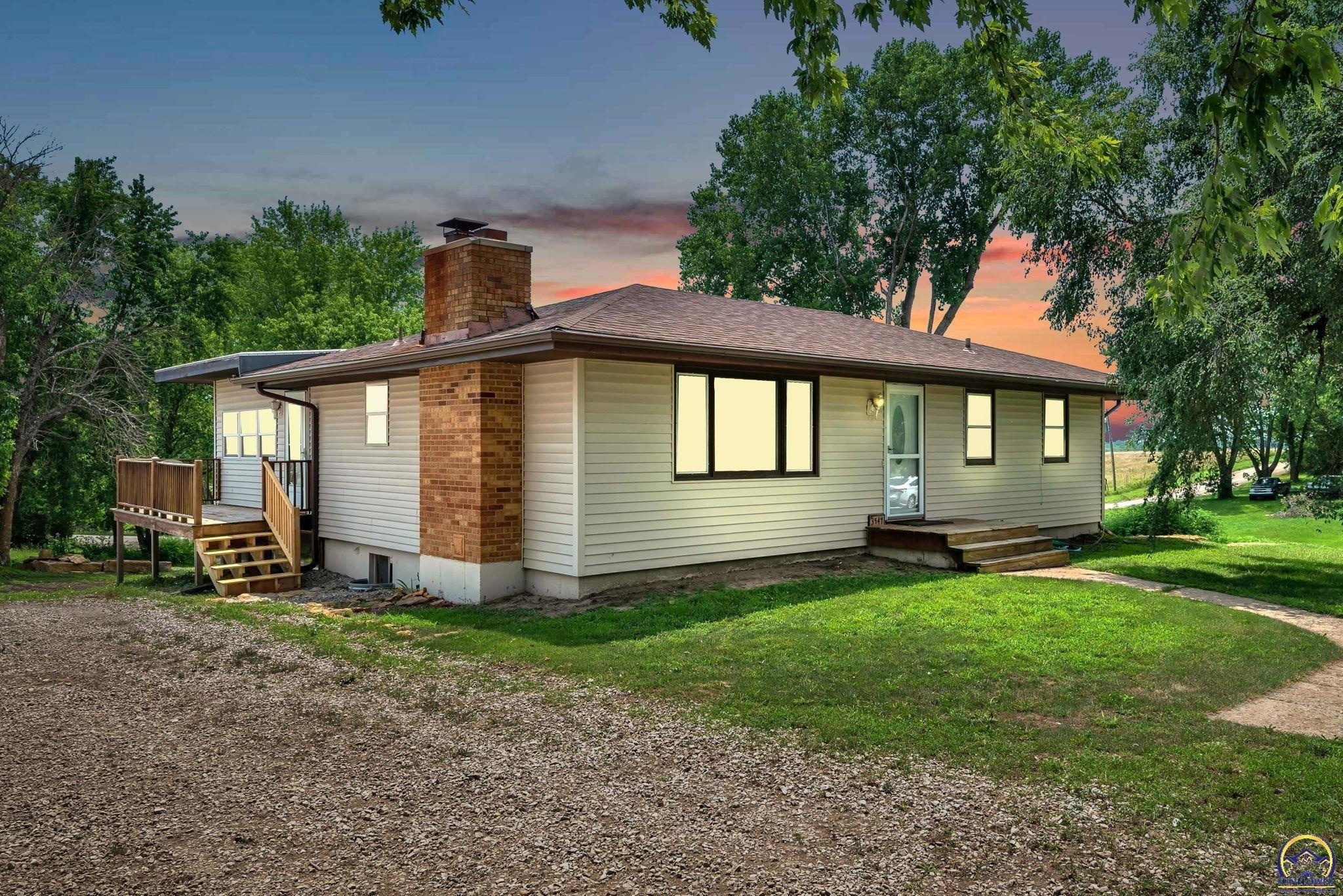 Becker Ave, Meriden, KS 66512