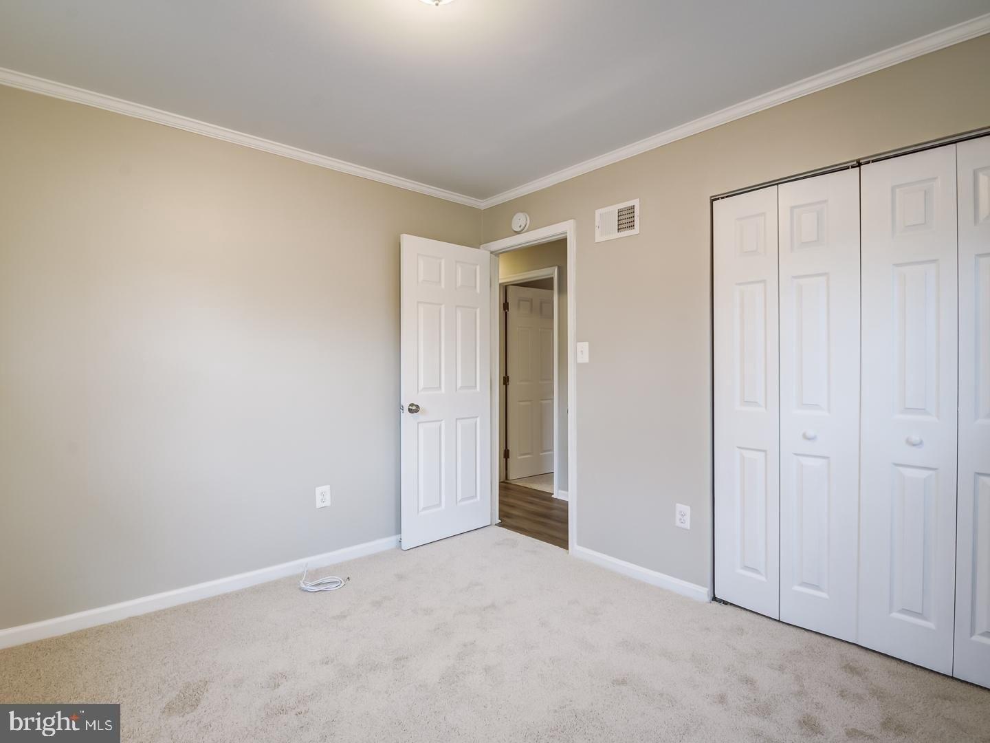 Del Mar Dr, Woodbridge, VA 22193