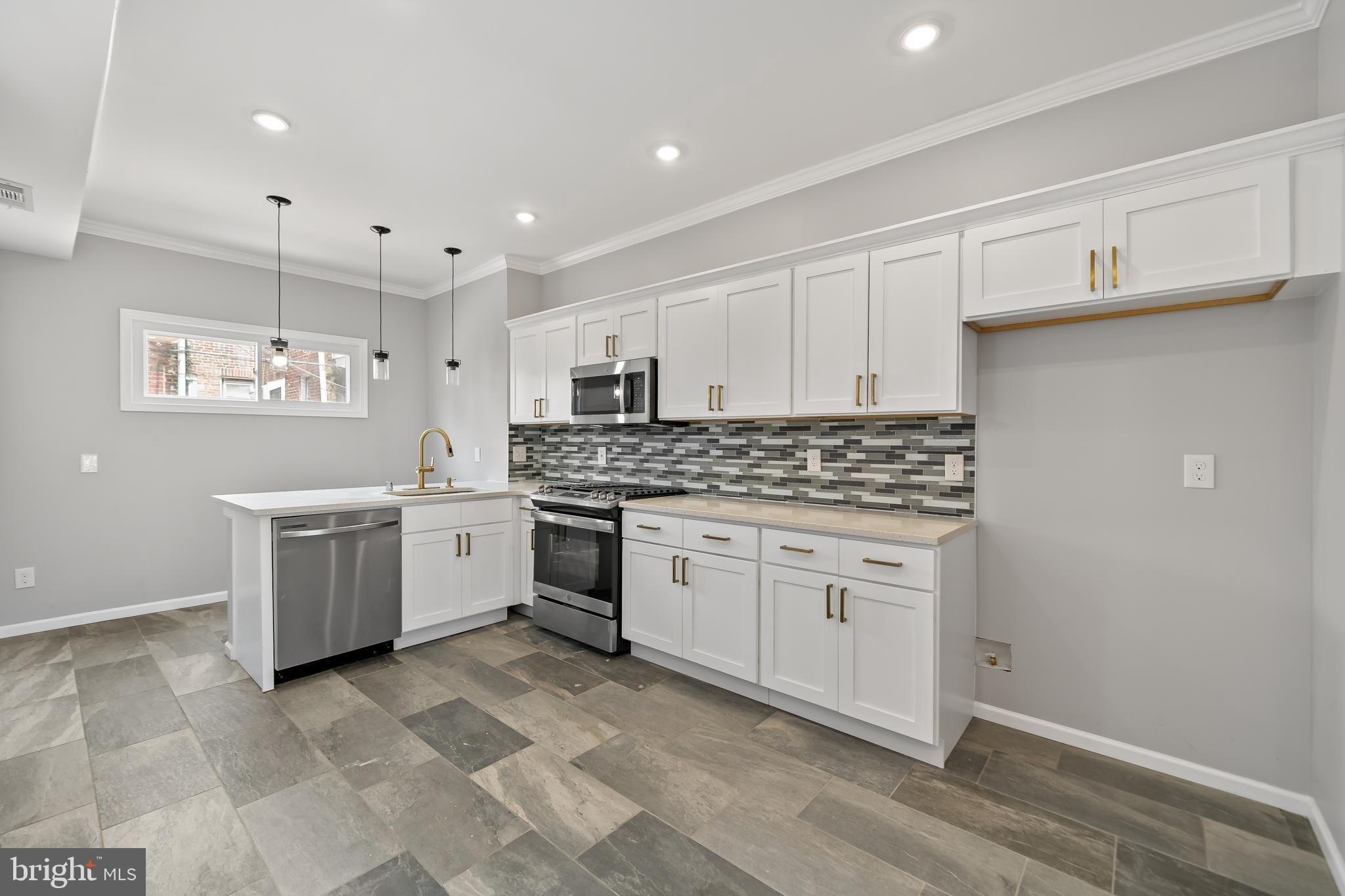 Diamond St, Philadelphia, PA 19131