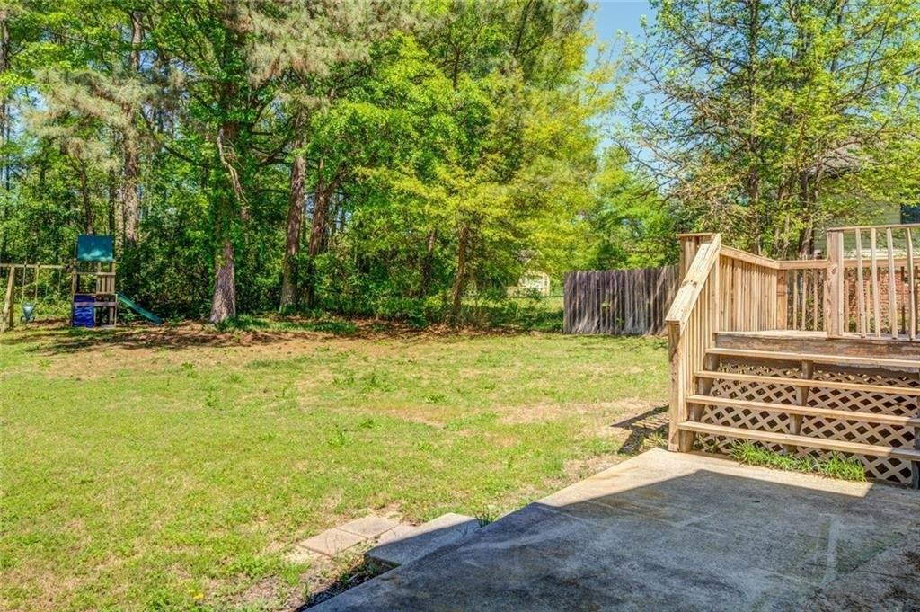 Rose Garden Ln, Loganville, GA 30052