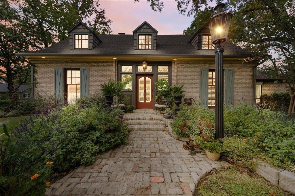 Governors Dr, Corsicana, TX 75110
