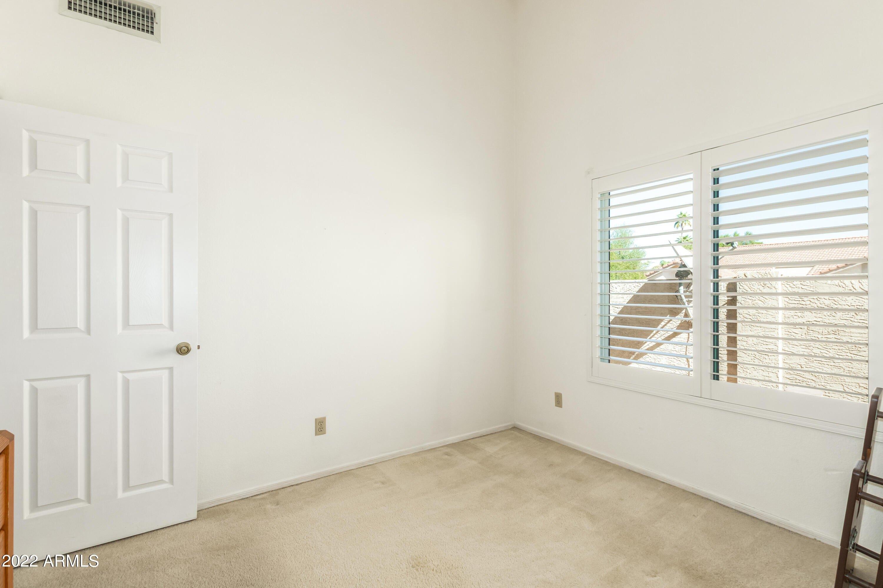 E Goldfinch Gate Ln, Phoenix, AZ 85044