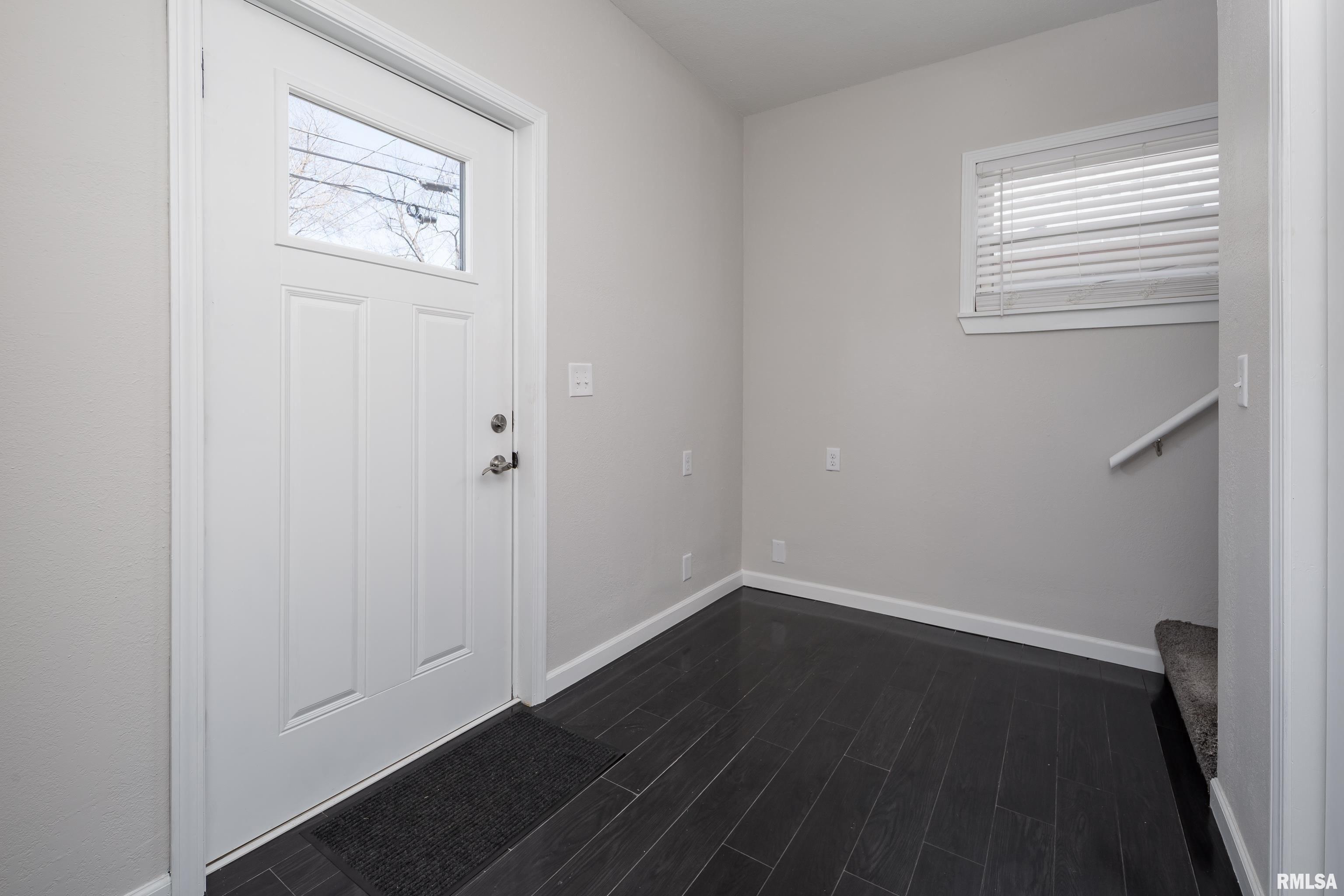 Belle Ave, Davenport, IA 52803