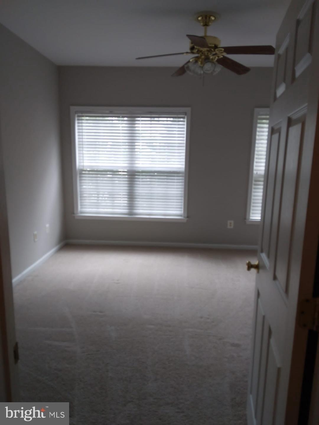Timber Log Way, Fairfax, VA 22030