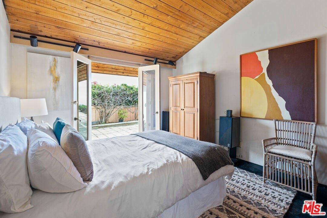 Vantage Point Ter, Malibu, CA 90265