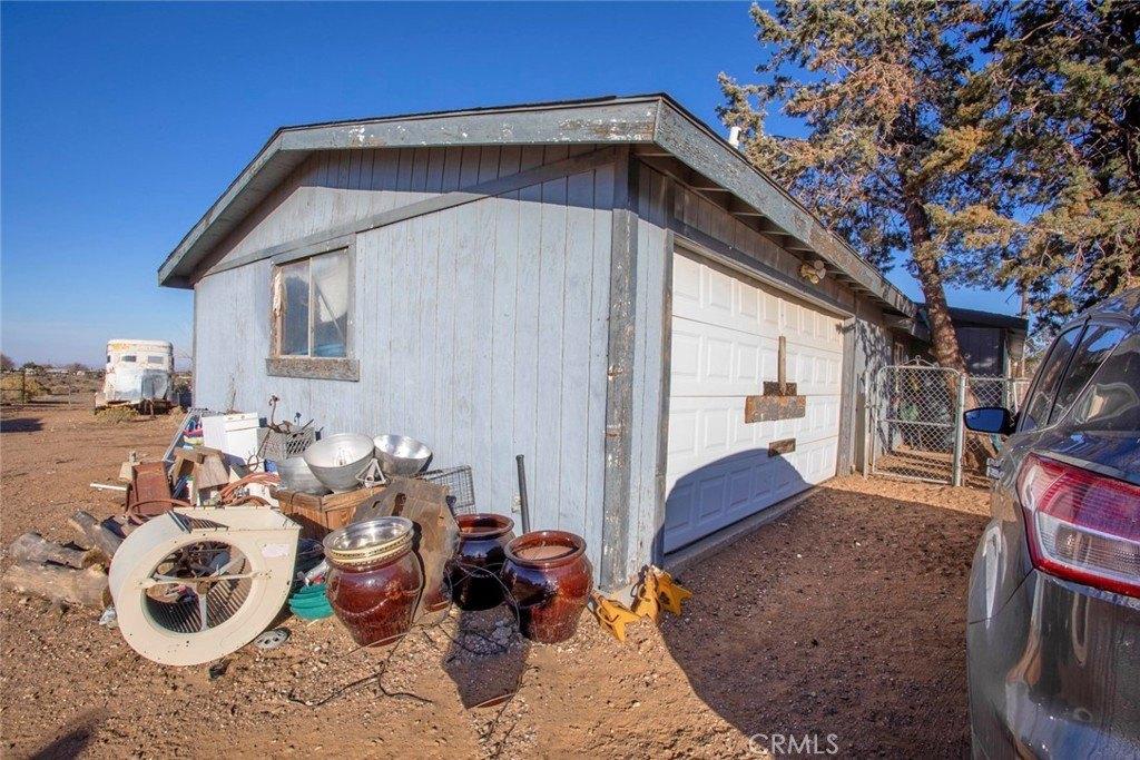Nielson Rd, Phelan, CA 92371