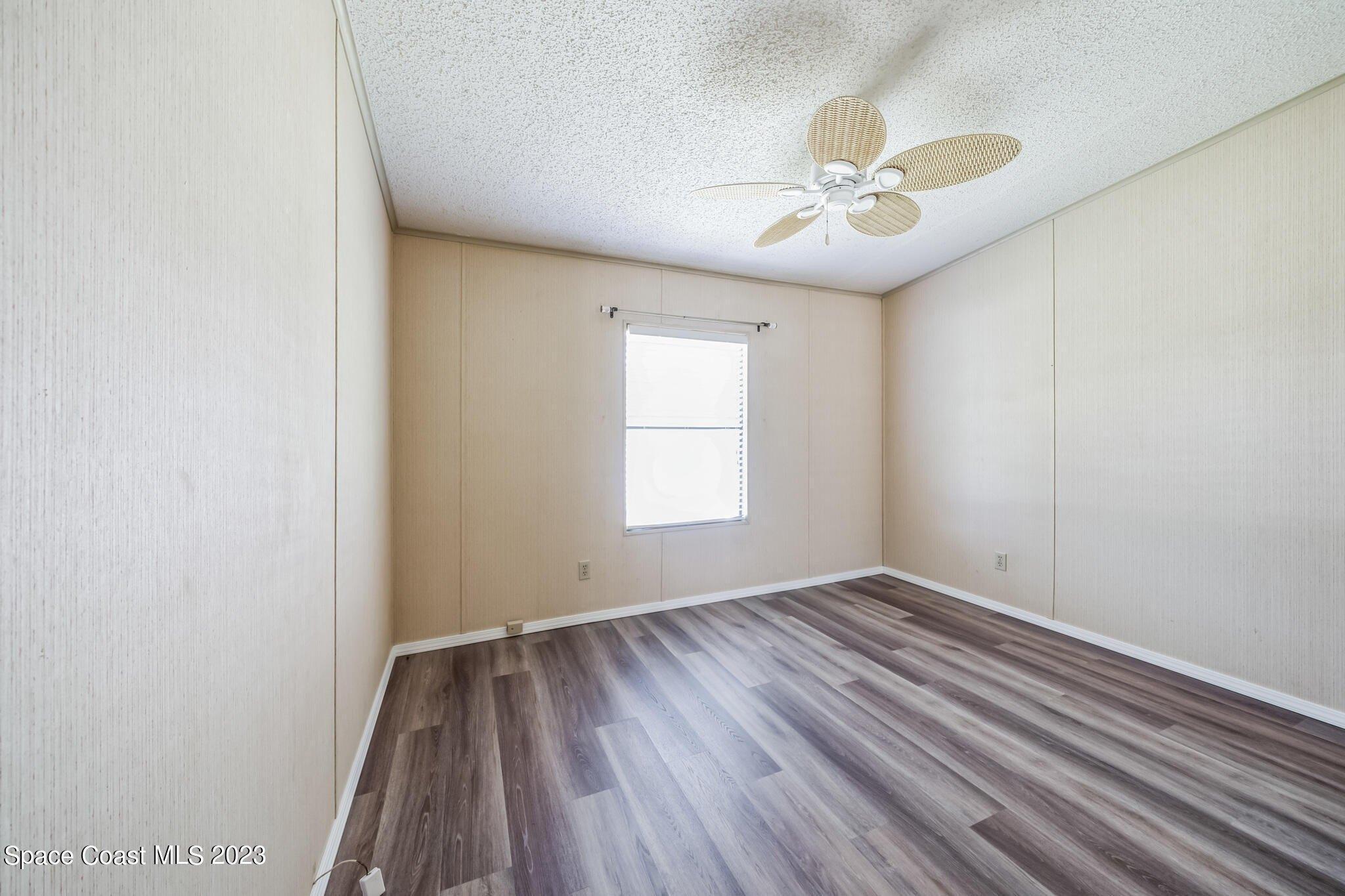 Jacaranda Dr, Sebastian, FL 32976