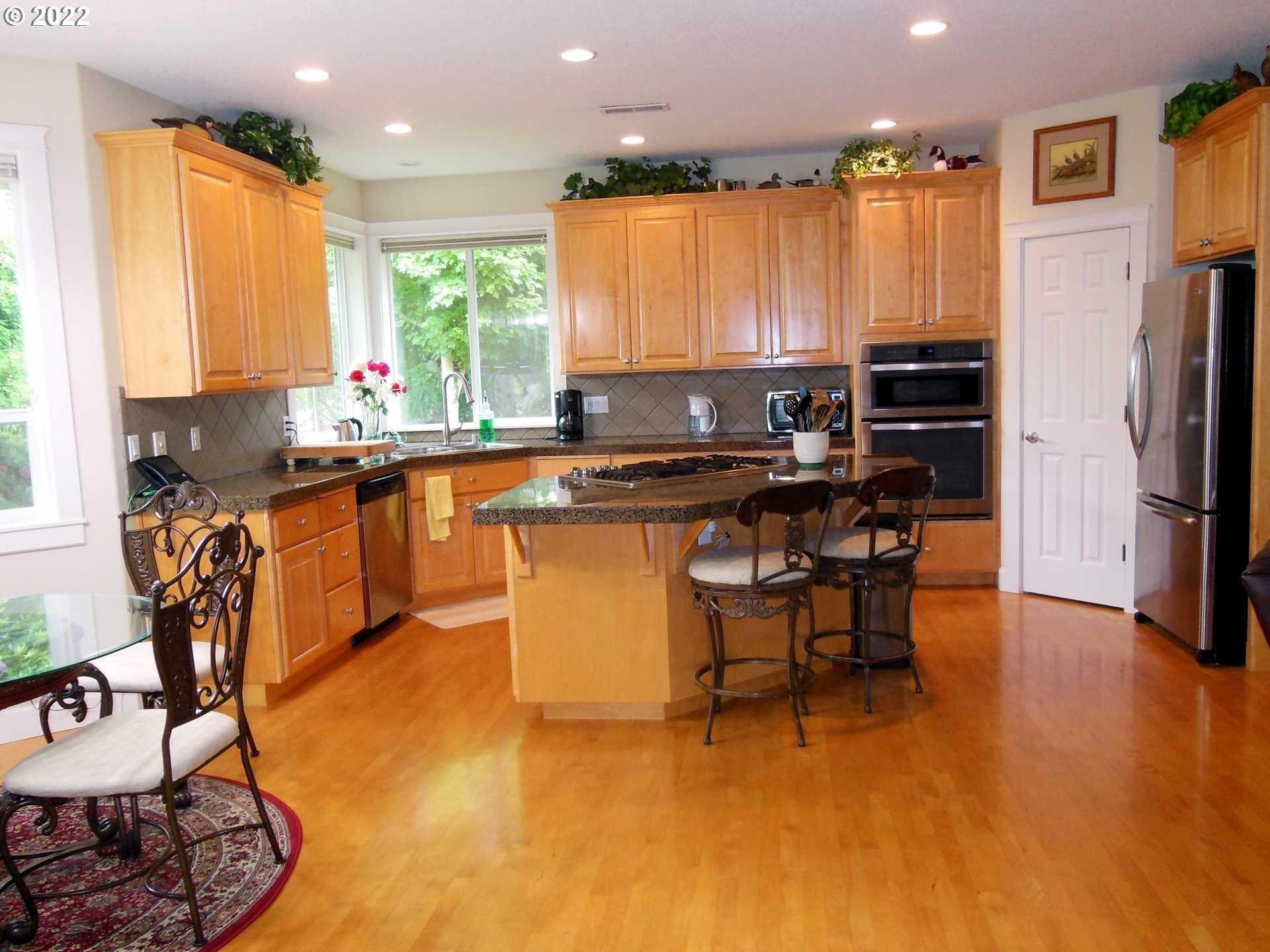Ne 37th Ct, Vancouver, WA 98686