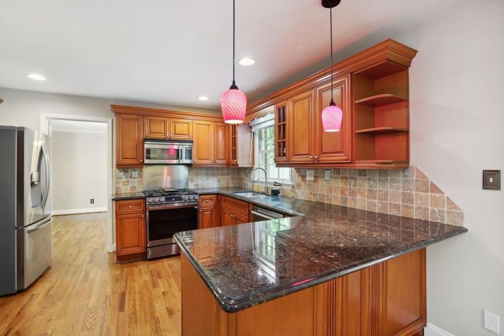 Cambridge Dr, Atlanta, GA 30338