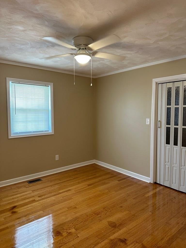 Azalea Ave Nw, Cleveland, TN 37312