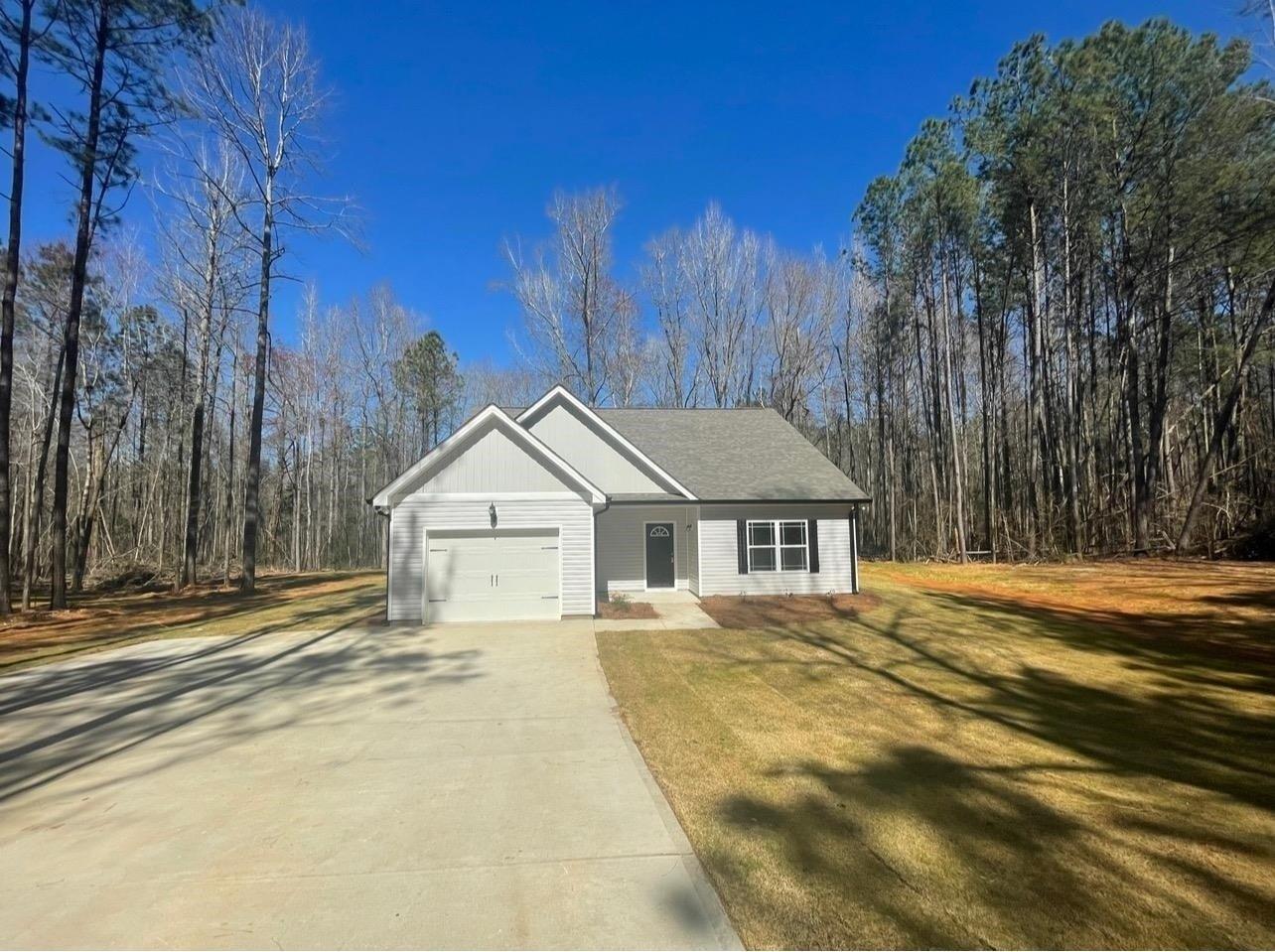 Russell Rd, Milner, GA 30257