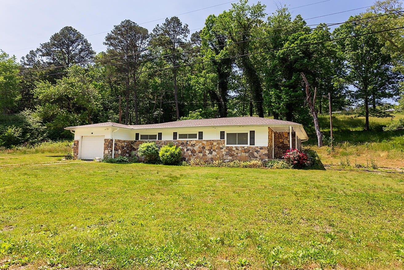 Midway Church Rd, Soddy Daisy, TN 37379