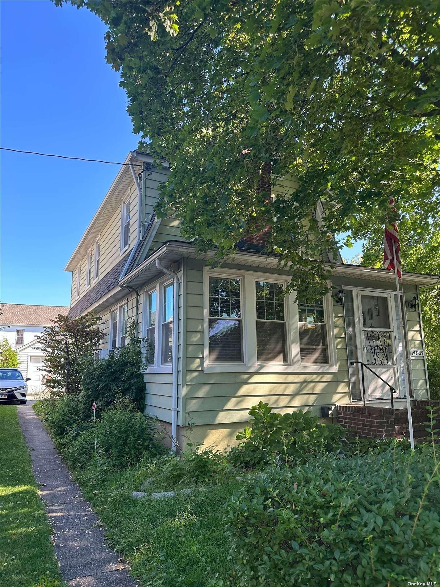 Laburnum Ave, Flushing, NY 11355